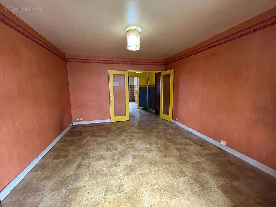 Appartement à L'HAY-LES-ROSES