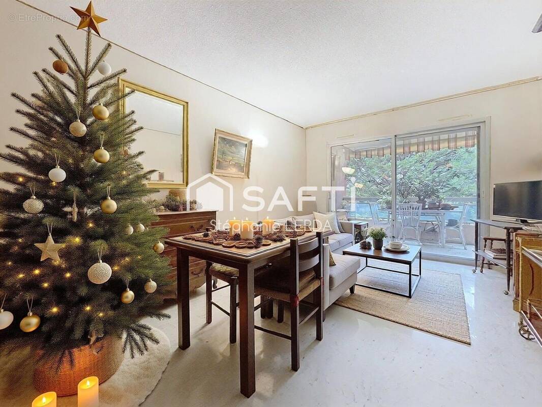 Photo 1 - Appartement à LE CANNET