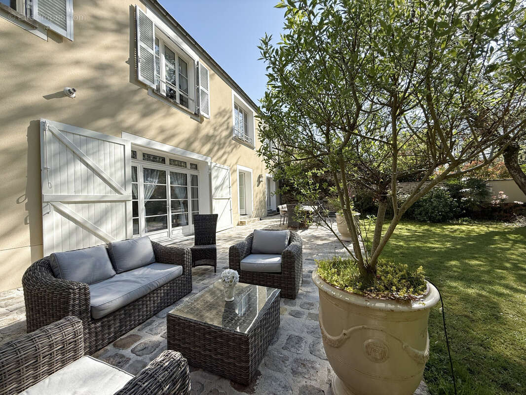 Maison à VULAINES-SUR-SEINE