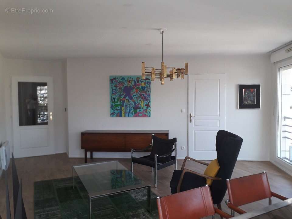 Appartement à LA MADELEINE