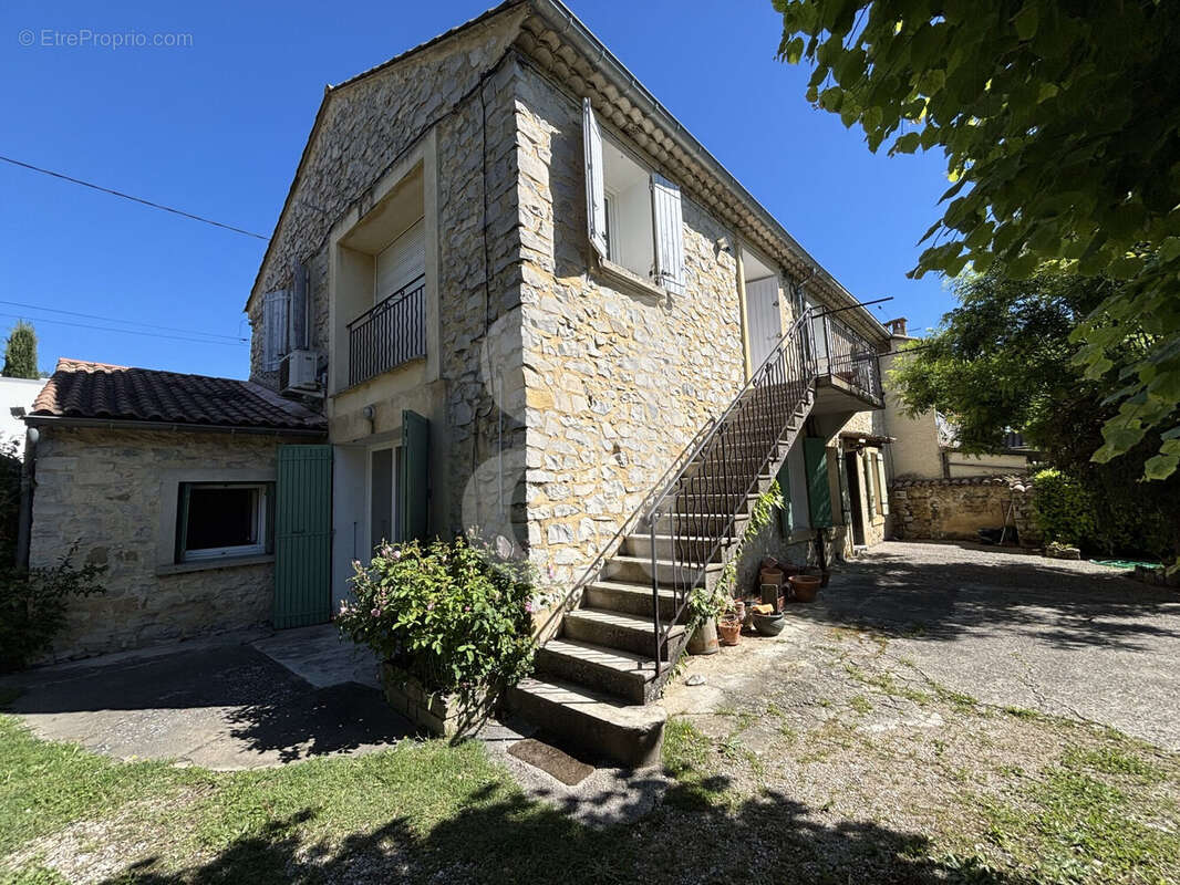 Maison à VAISON-LA-ROMAINE