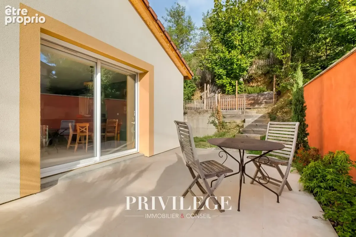 Montanay   une maison familiale - photo 19