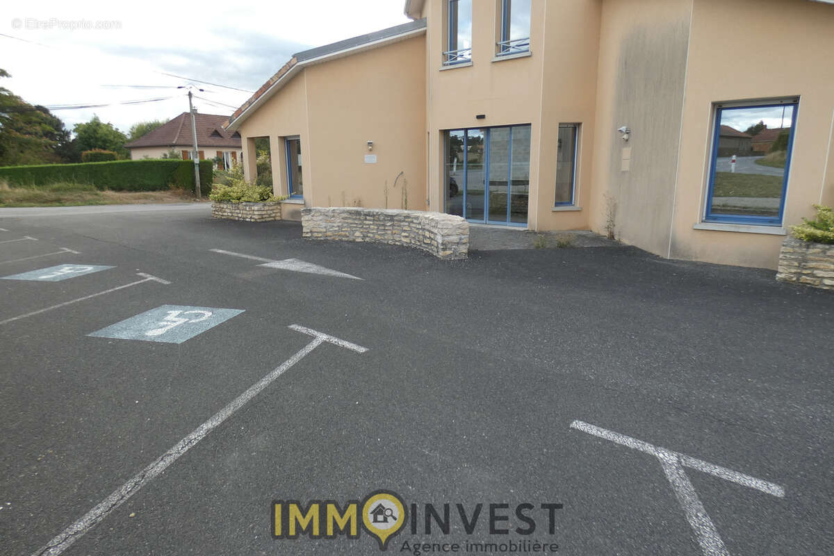 Autre à VERNEUIL-SUR-VIENNE