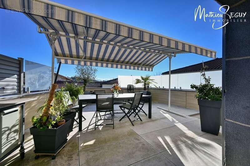 Maison à SAINT-MARTIN-EN-HAUT