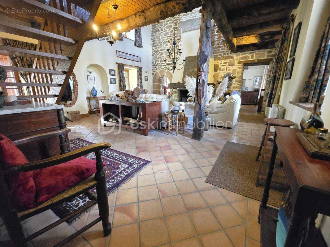 Maison à PLELAN-LE-PETIT