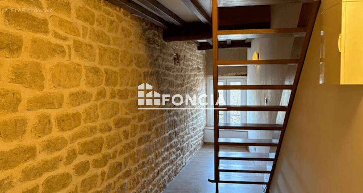 Maison à WARNECOURT