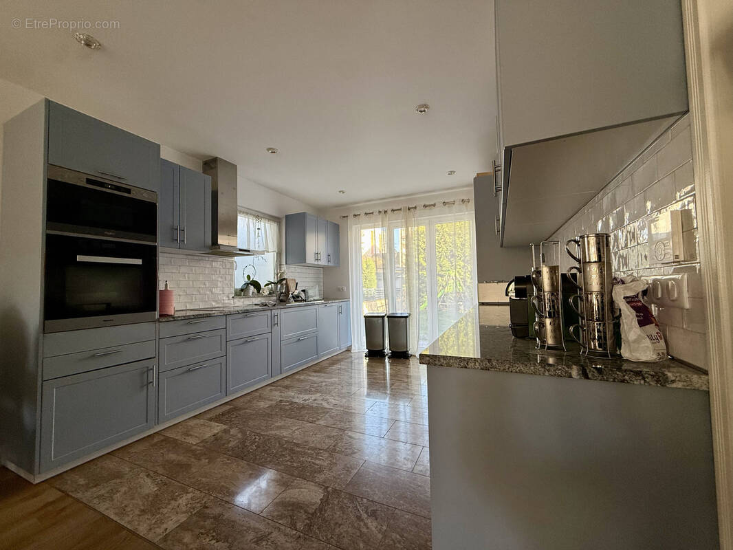 Maison à LE BLANC-MESNIL