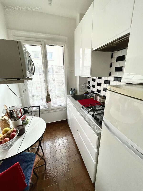 Appartement à LA GARENNE-COLOMBES