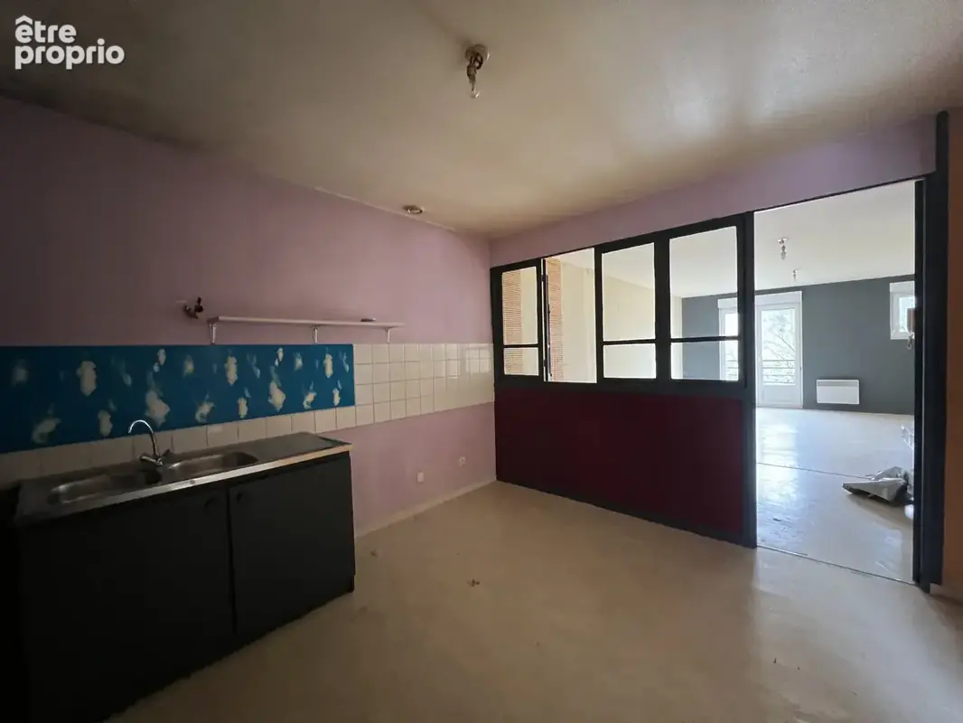 Appartement à rénover secteur Clémenceau avec balcon - photo 2