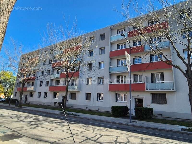 Appartement à FONTAINE