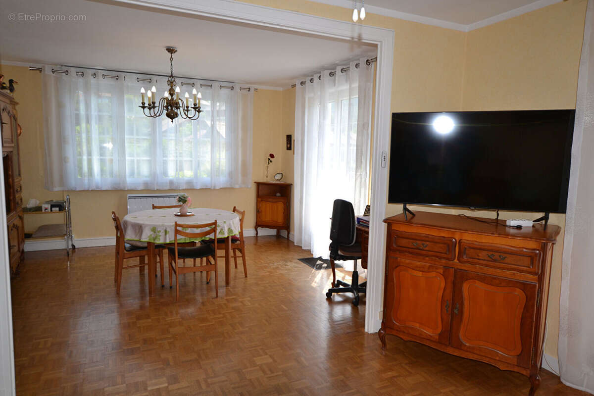 Maison à SAINT-JORIOZ