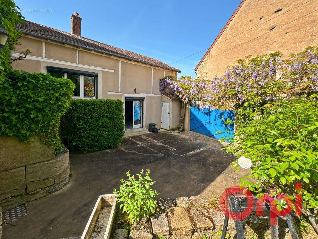 Maison à CHATEAUMEILLANT