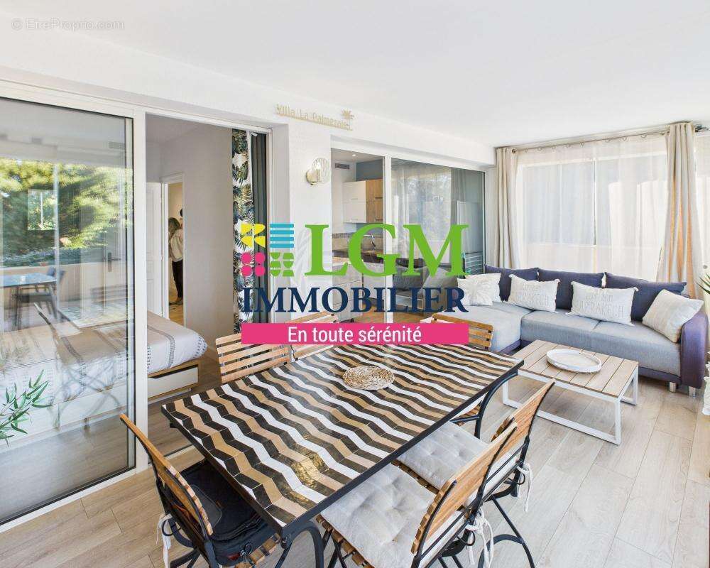 Appartement à GRIMAUD