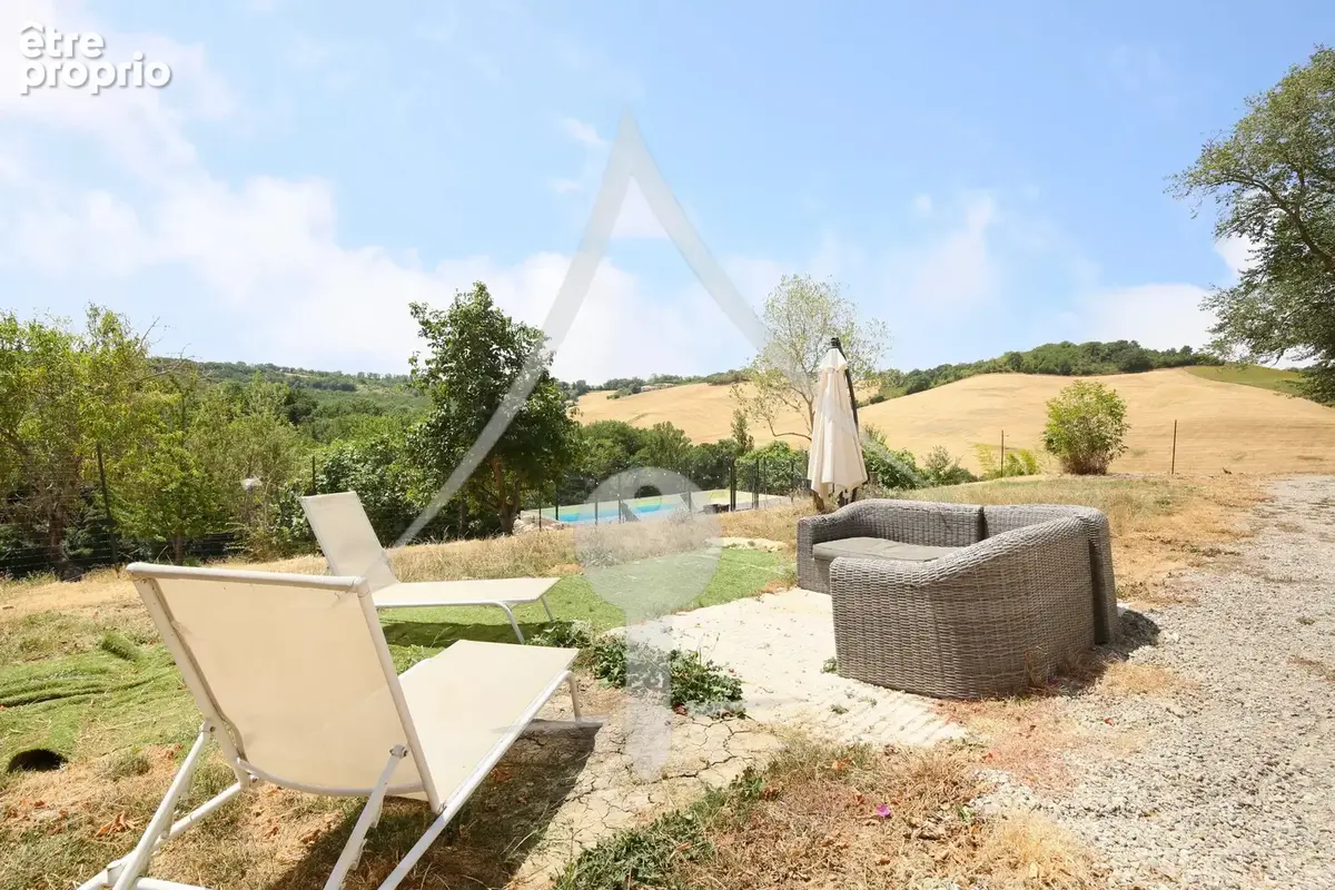 Superbe domaine avec dépendances et piscine - photo 21