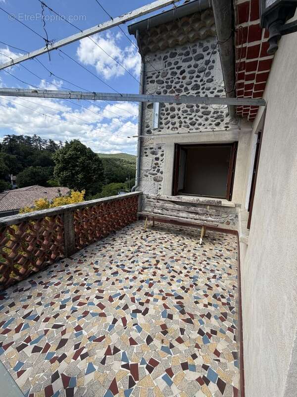 Maison 106 m² à Chomerac  - photo 6