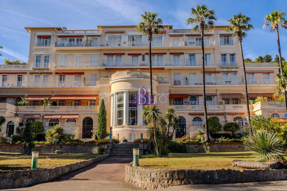 Appartement à HYERES
