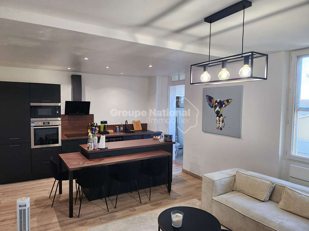 Appartement à PORT-SAINT-LOUIS-DU-RHONE