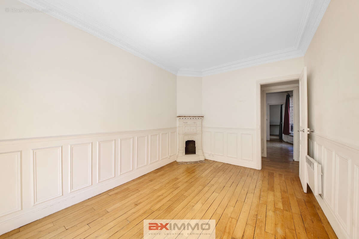 Appartement à PARIS-20E