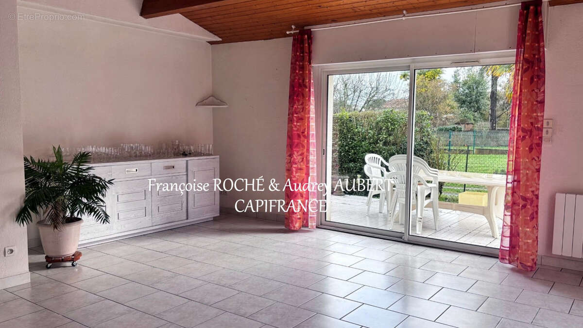 Maison 88m2 - plain-pied - 4 pièces - 3 chambres - garage - jardin clos à SAINTES (17)- Quartier La Fenètre - photo 3