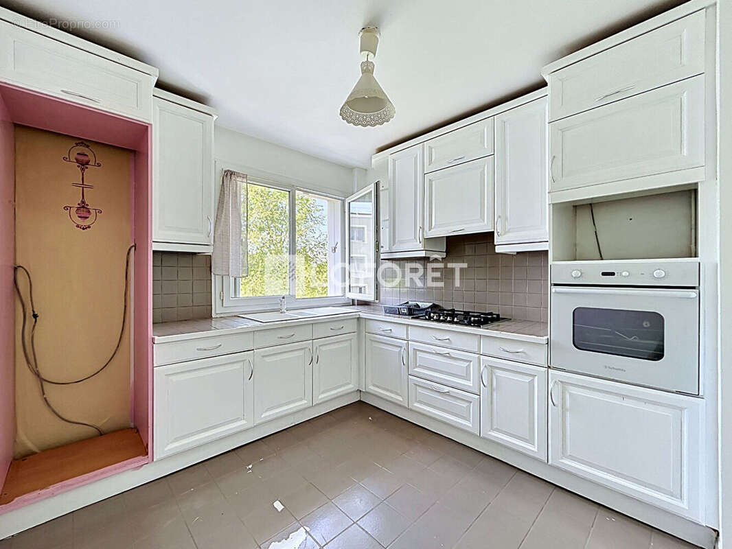 Appartement à VERNEUIL-SUR-SEINE