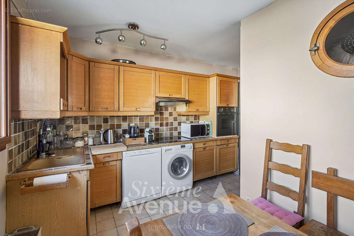 Appartement à PARIS-19E
