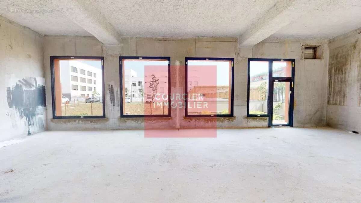 Commerce à BOIS-D'ARCY