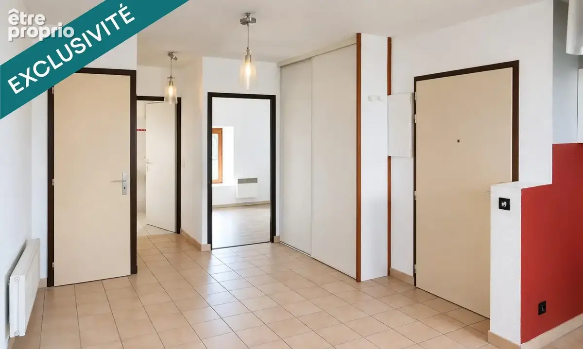 Photo 1 - Appartement à VIRY