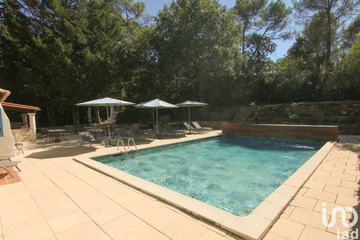 Photo 3 - Commerce à BRIGNOLES