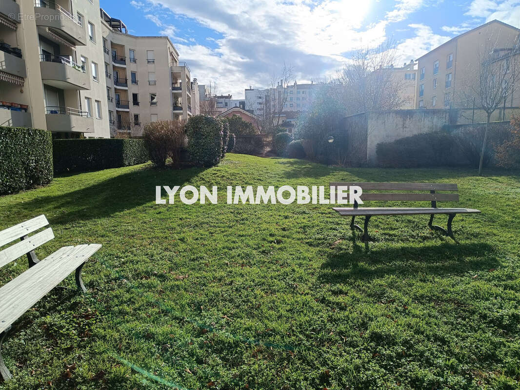 Appartement à LYON-8E