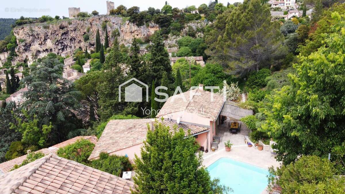 Photo 2 - Maison à COTIGNAC