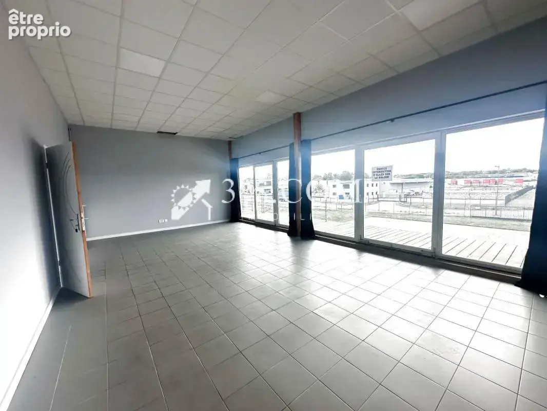 Bätiment professionnel 1728 m2 sur une parcelle de 6949 m2 d - photo 13