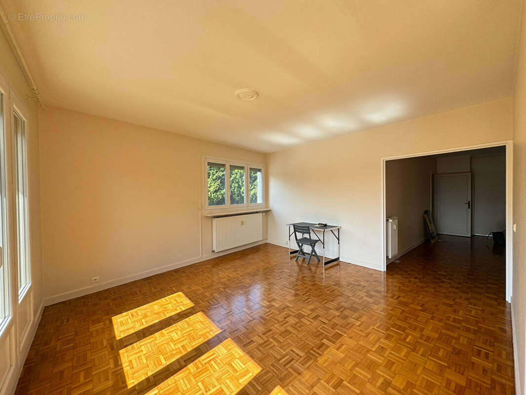 Appartement Reims 4 pièces avec Balcon - 92.74 m2 BOULINGRIN - photo 4