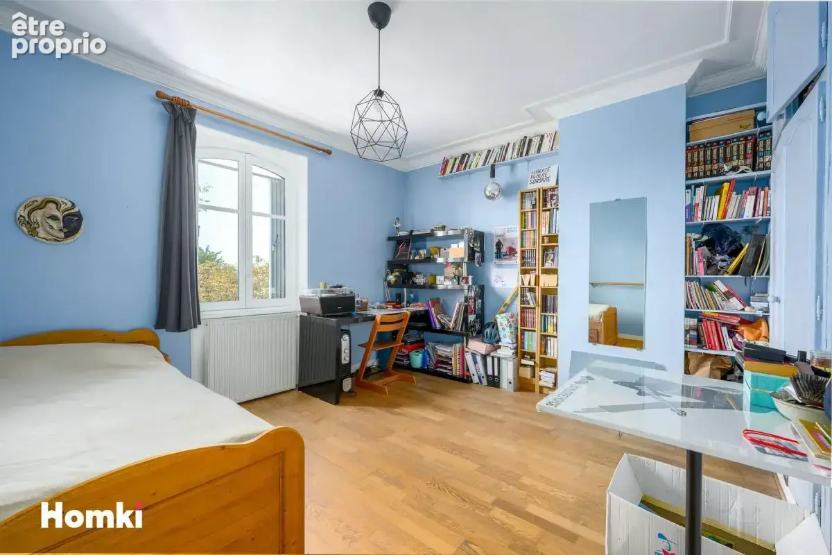 Appartement T5 de 100 m² à Versailles 78000, Rue Jean de la Bruyère - photo 7