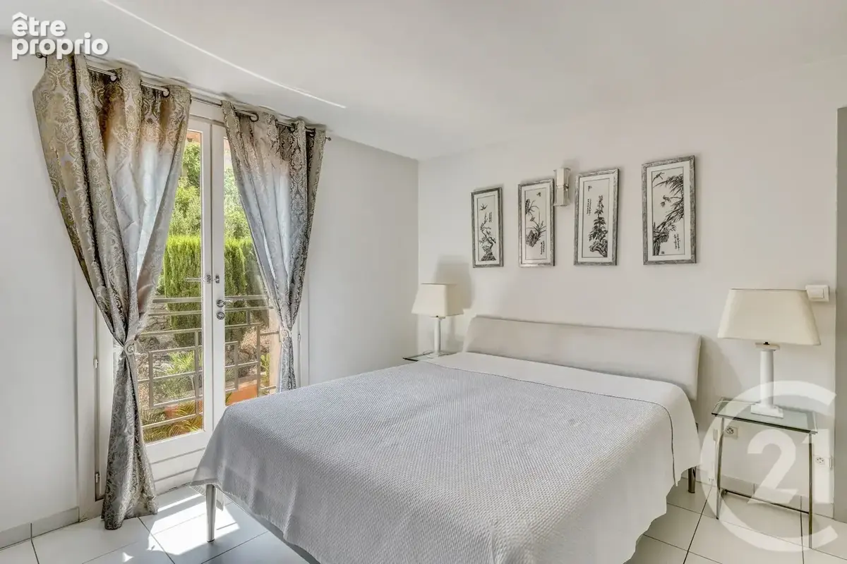 Appartement 6 pièces 204 m² à vendre à Hyeres (83400) - photo 12