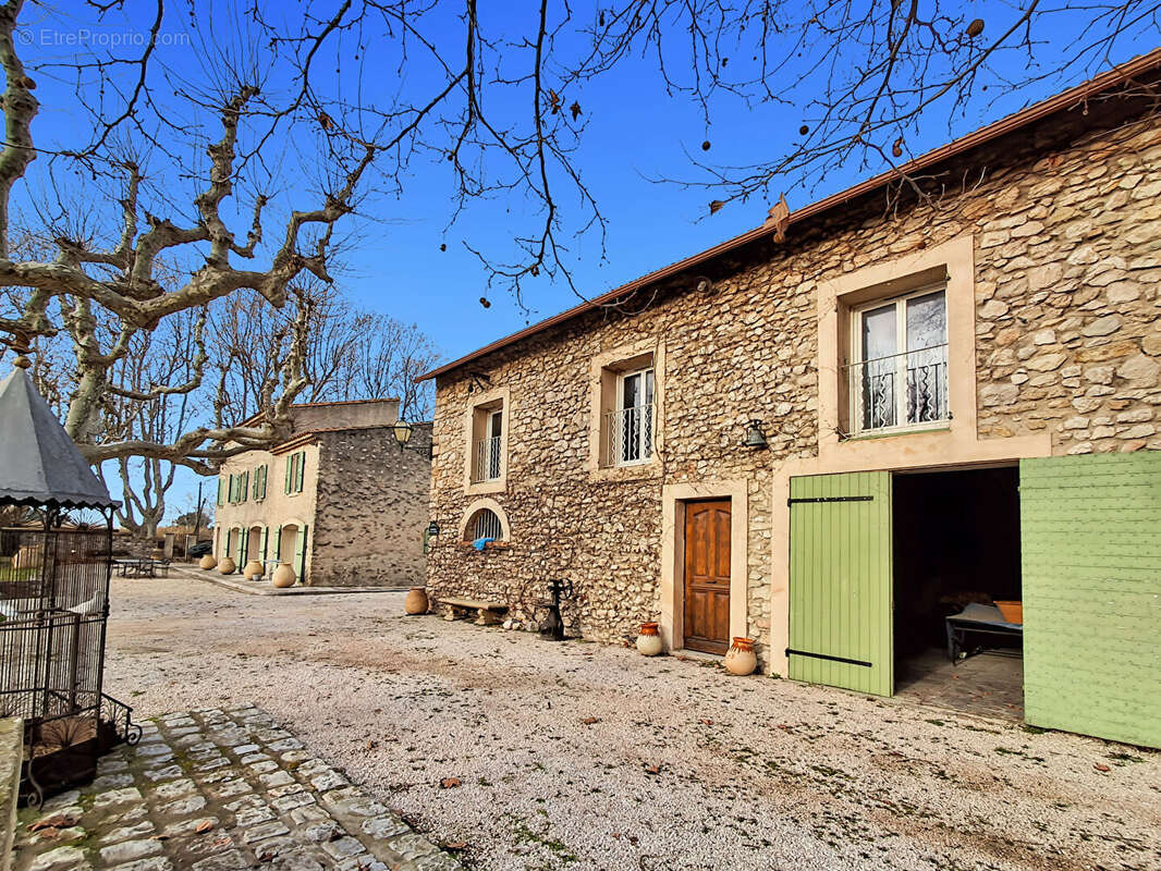 Maison à SAINT-VICTORET
