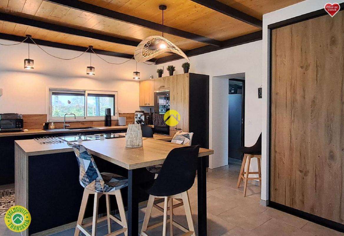 Maison à DOMPIERRE-SUR-BESBRE