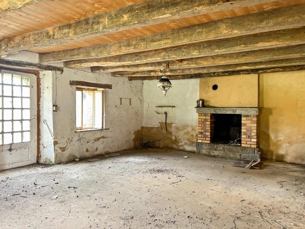 Maison à MUR-DE-BRETAGNE