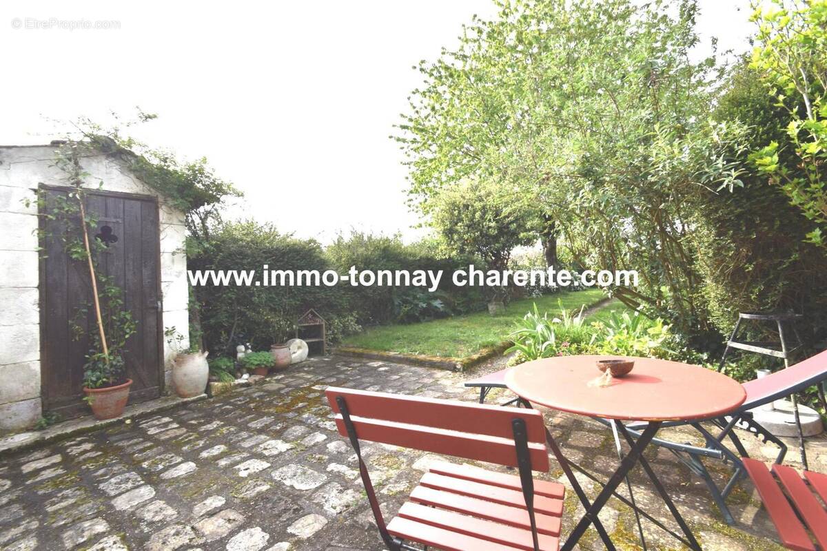 Maison à TONNAY-CHARENTE