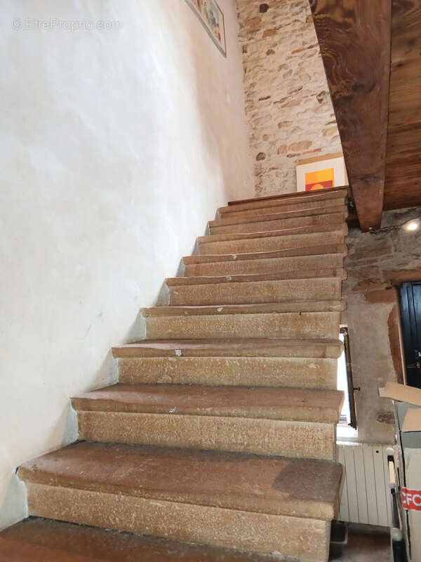 Une villa, une opportunité pour les amoureux de la rénovation - photo 3