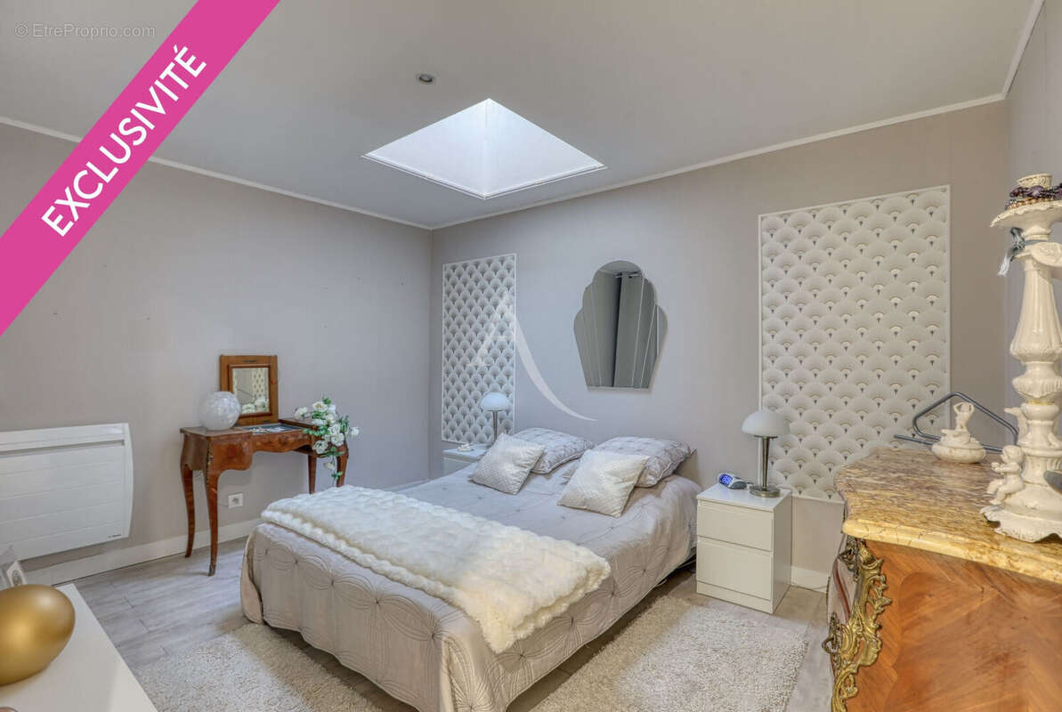 Appartement à HARDRICOURT