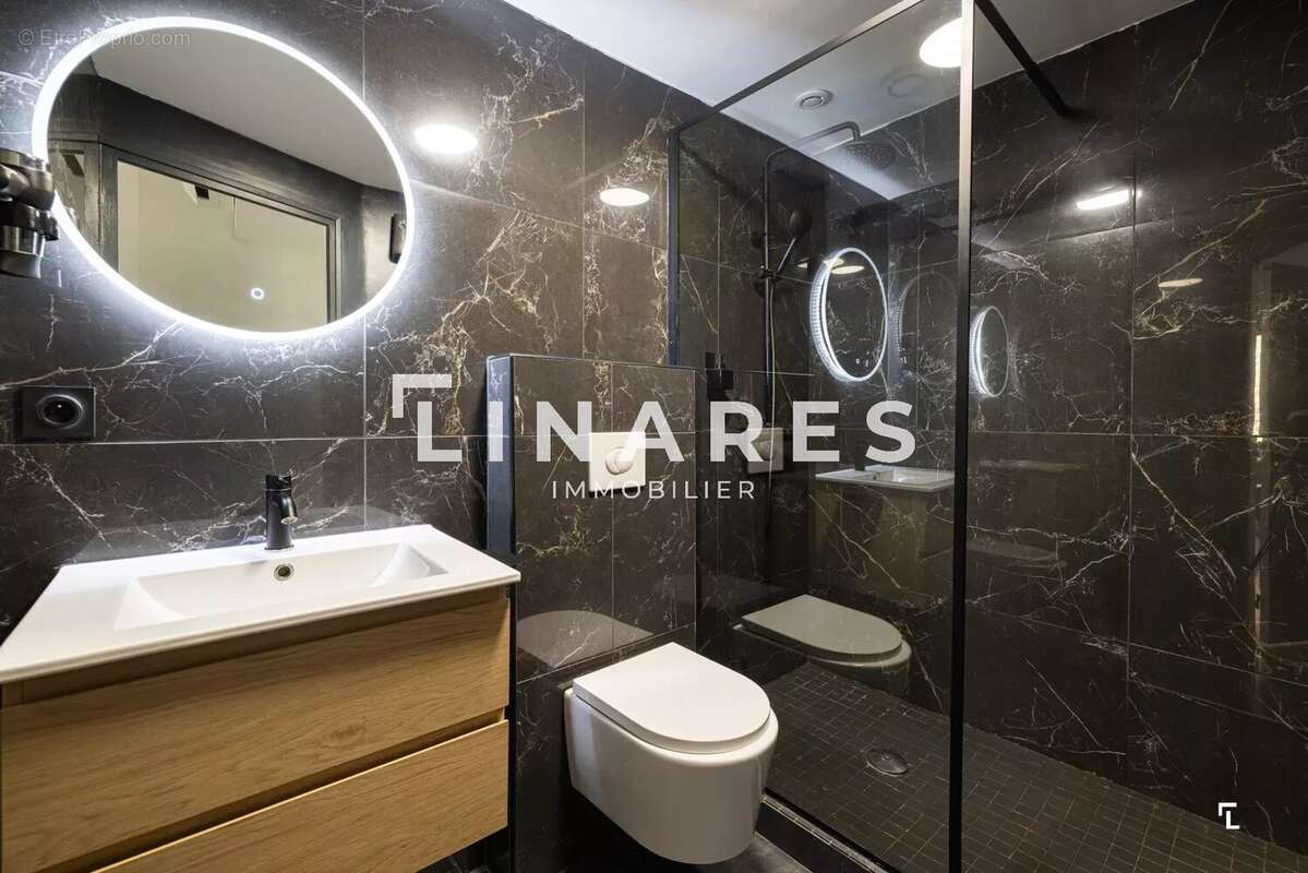 Appartement à MARSEILLE-1E