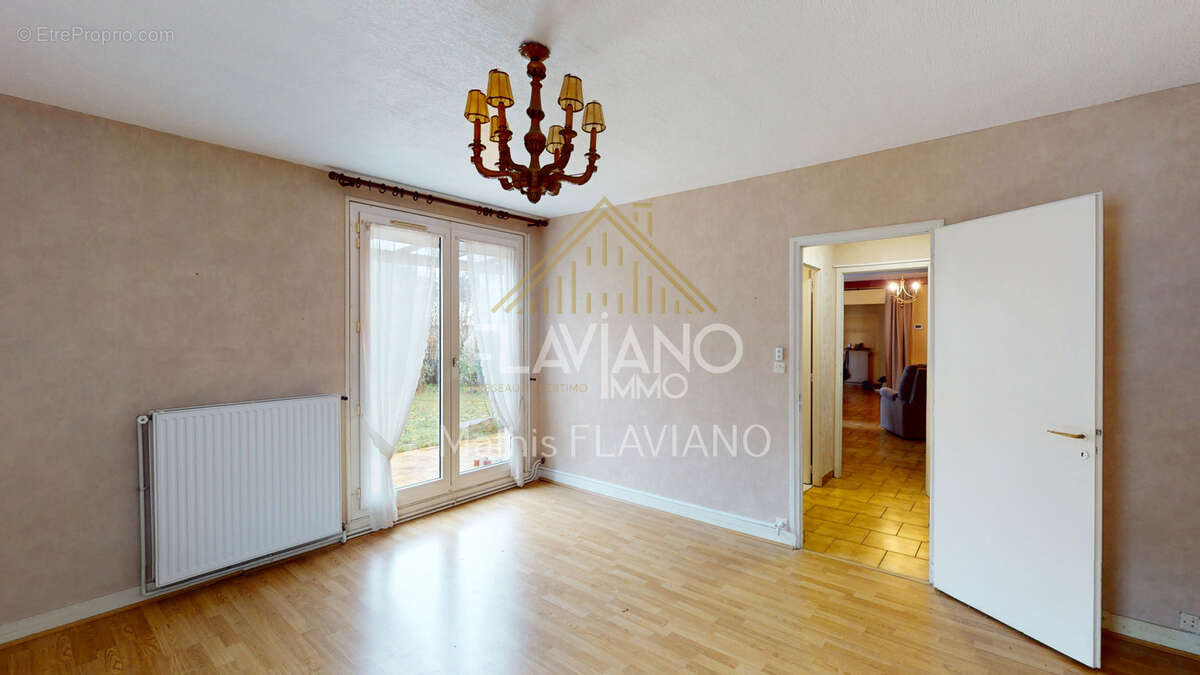 Appartement à SAINT-MICHEL-SUR-ORGE