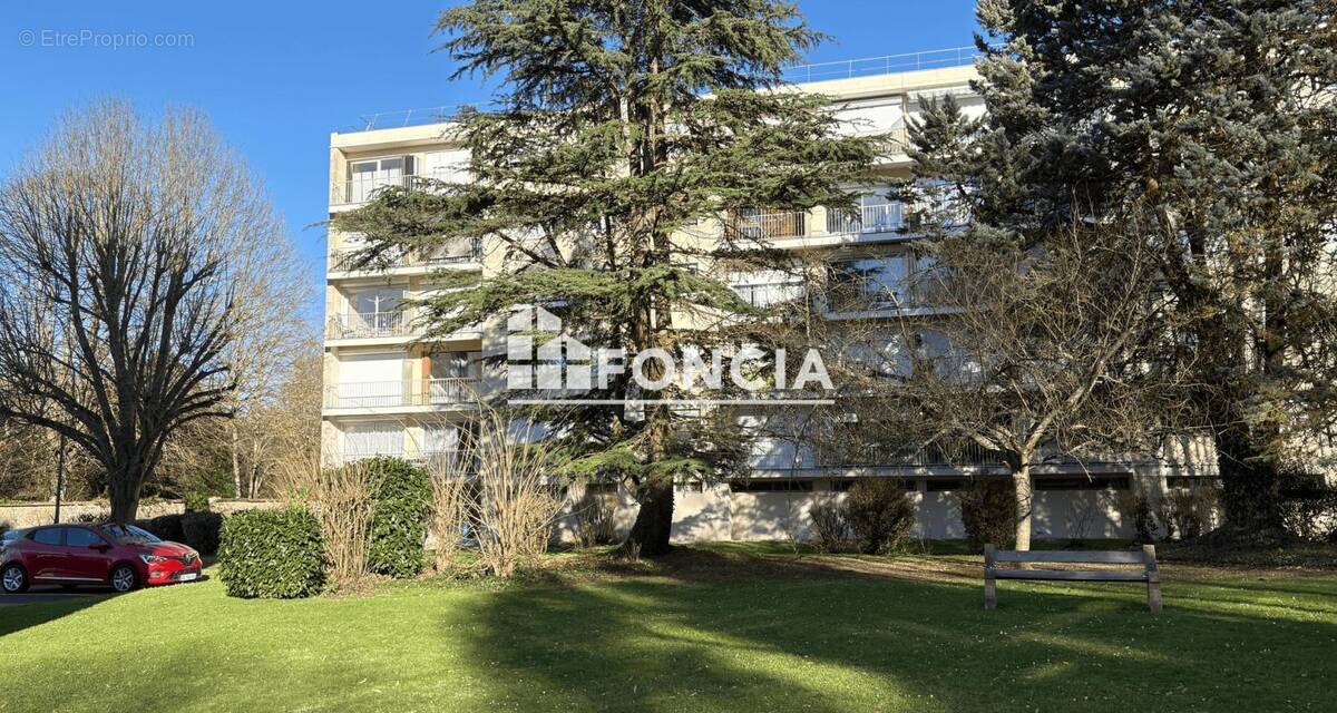 Appartement à EPERNON