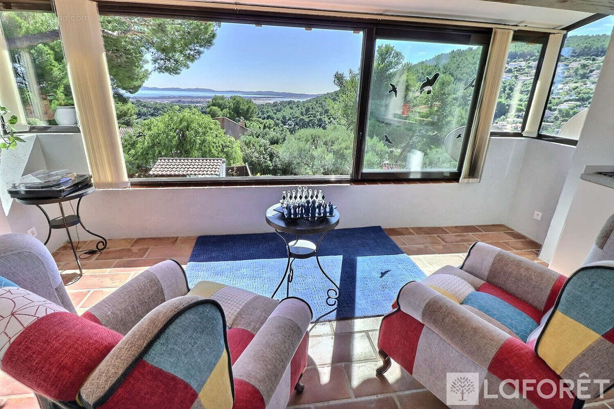 Maison à HYERES