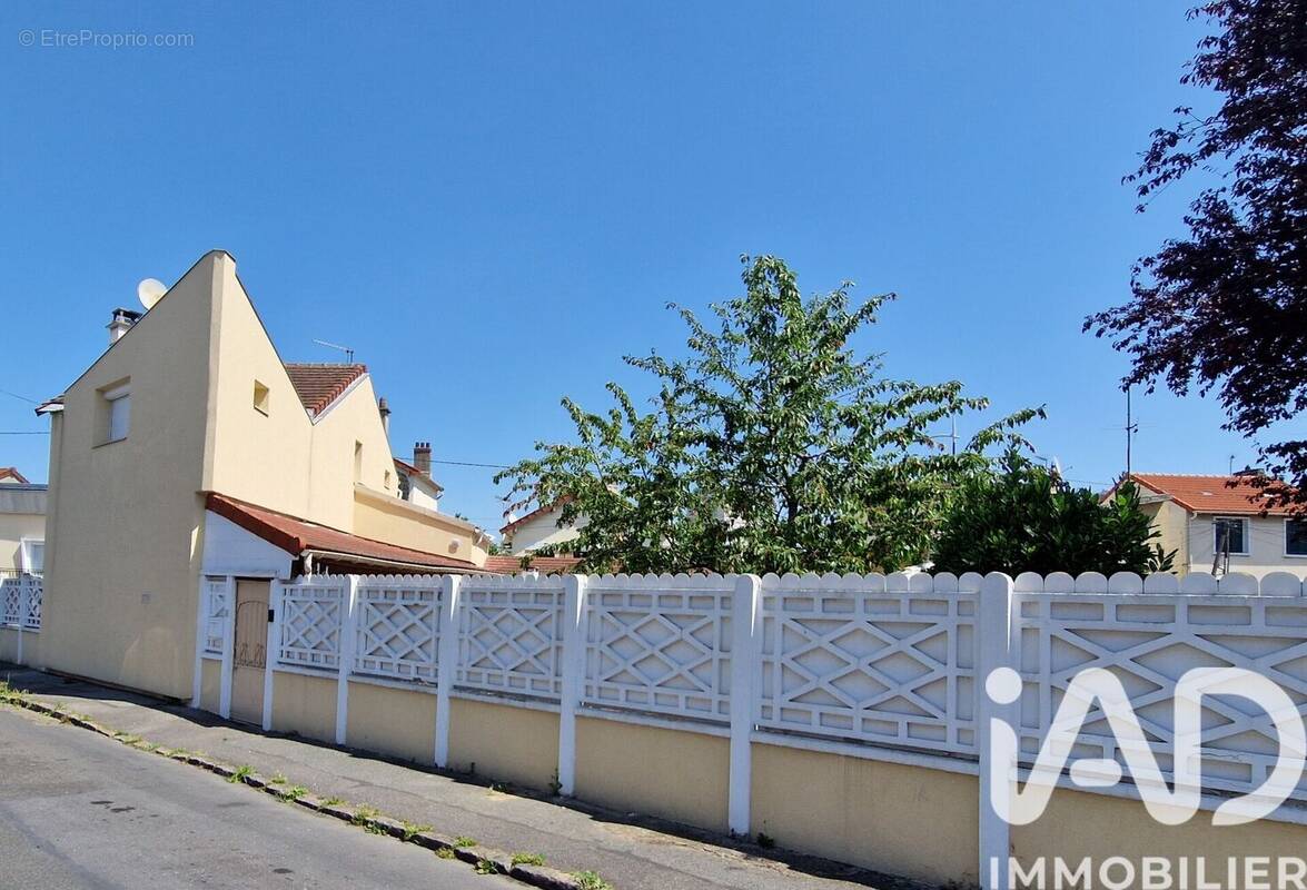 Photo 1 - Maison à DRANCY