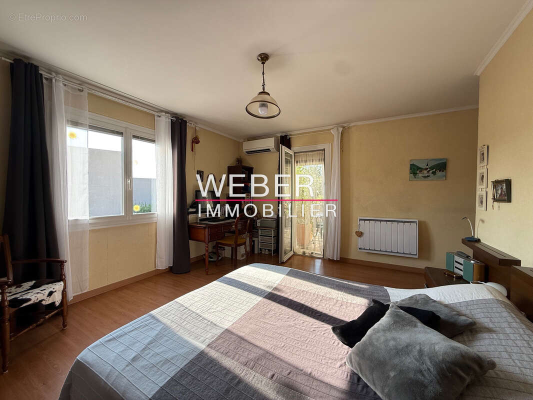 Appartement à OLLIOULES