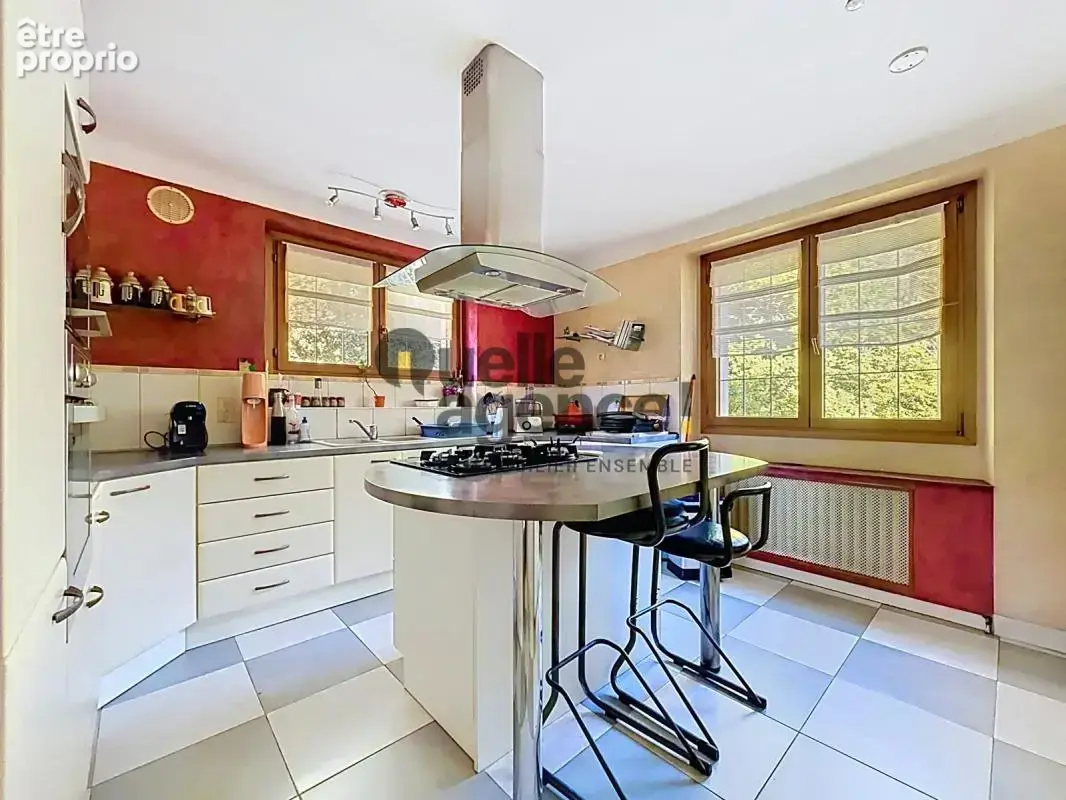 Maison 8 pièces 194 m² à vendre à Brest (29200) - photo 2