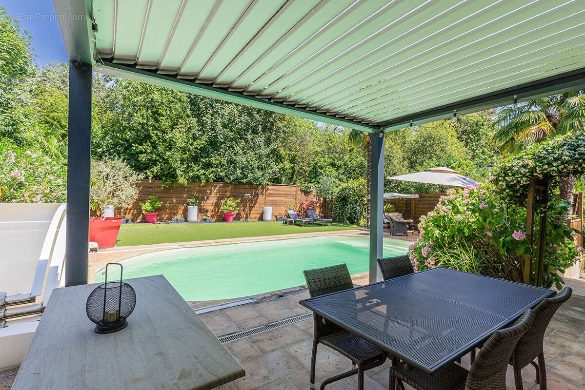Maison 237m² à verrières-le-buisson - photo 15