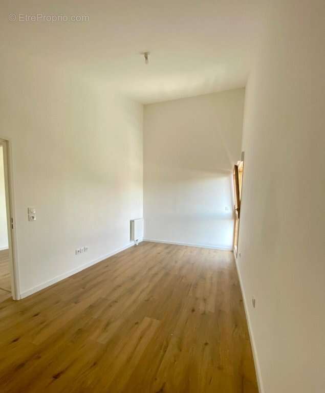 Appartement à QUESNOY-SUR-DEULE