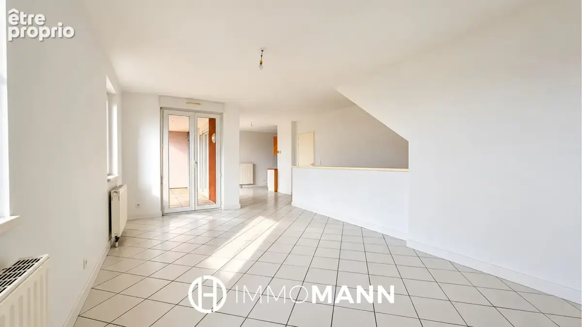 Duplex inversé avec jardin, terrasses, garage et parking - photo 11
